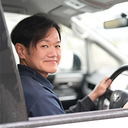 スタッフ写真３